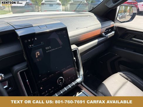 Used 2025 GMC Yukon XL Denali AWD/4WD image 20