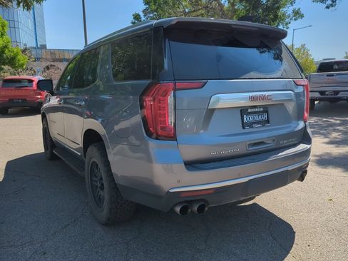 Used 2021 GMC Yukon Denali AWD/4WD image 5