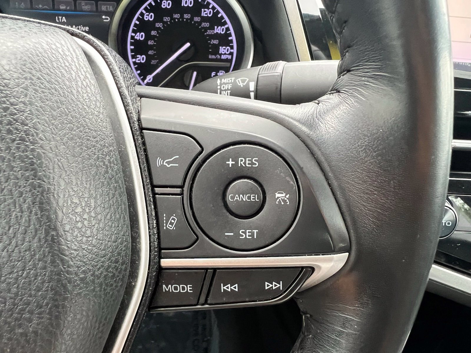 Used 2021 Toyota Camry XLE FWD image 26