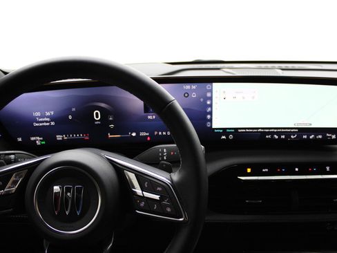 Used 2025 Buick Enclave Sport Touring image 23