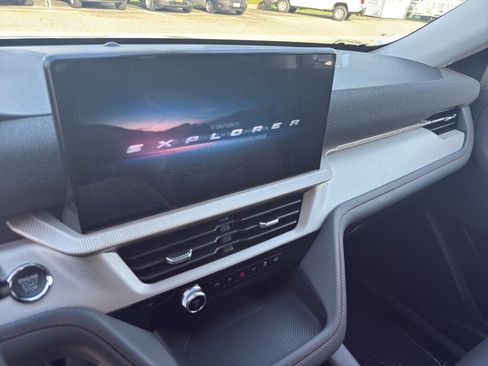 New 2026 Ford Explorer Active w/ Active Comfort Package image 30