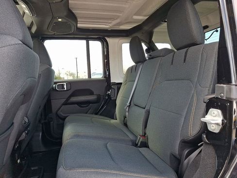 Certified 2025 Jeep Wrangler Unlimited Sahara image 10