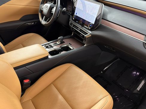 Used 2024 Lexus RX 350 Premium Plus w/ Convenience Package image 15