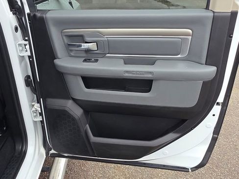 Used 2018 RAM 1500 Big Horn image 13