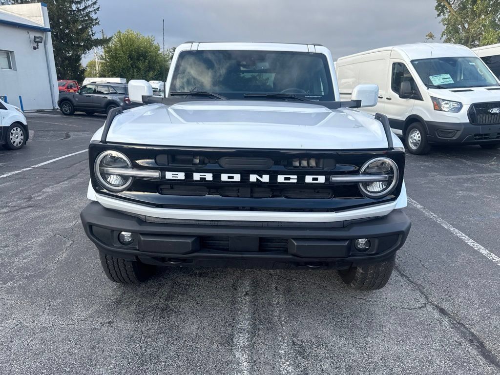 Certified 2026 Ford Bronco Outer Banks AWD/4WD image 9