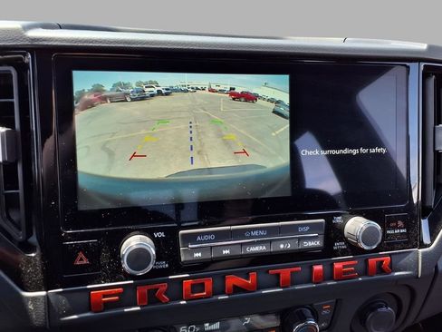 Used 2026 Nissan Frontier PRO-4X AWD/4WD image 6
