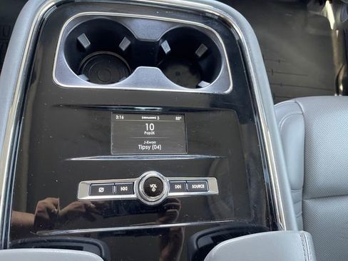 Used 2019 Lincoln Navigator Reserve AWD/4WD image 30