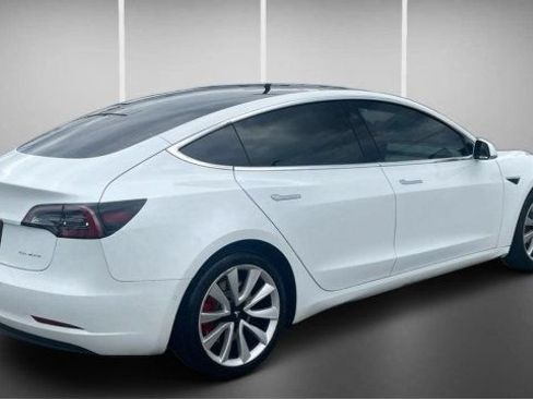 Used 2019 Tesla Model 3 Performance AWD/4WD image 8