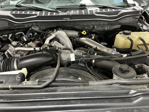 Used 2022 Ford F350 Lariat w/ Tremor Off-Road Package image 43