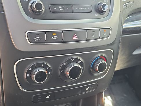 Used 2014 Kia Sorento LX image 21