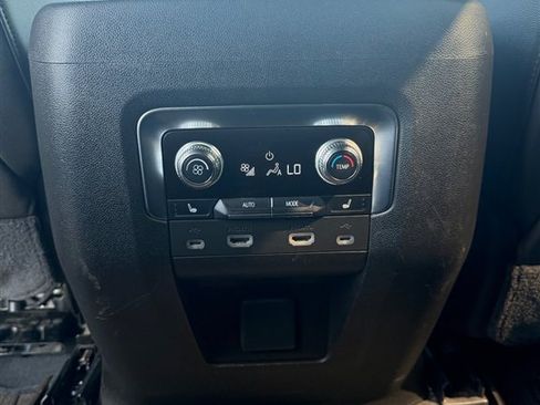 Used 2021 GMC Yukon XL AT4 w/ AT4 Premium Plus Package AWD/4WD image 33