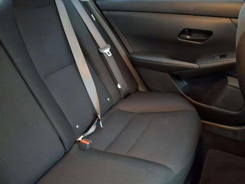 Used 2024 Nissan Sentra S image 18