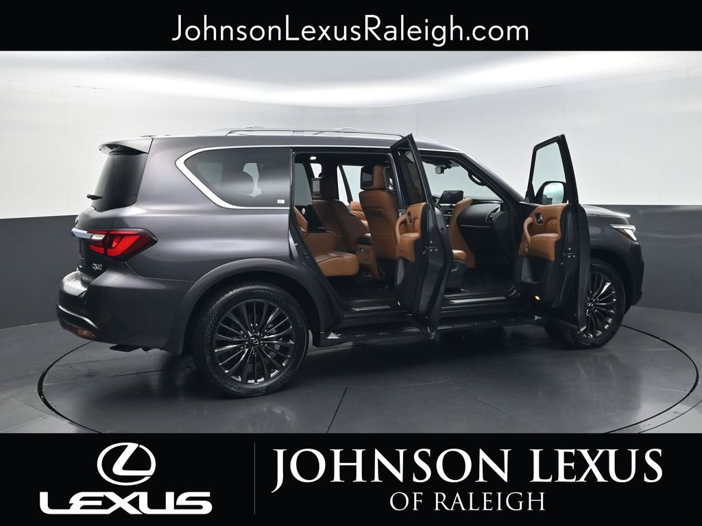 Used 2023 INFINITI QX80 Sensory w/ All-Season Package AWD/4WD image 32