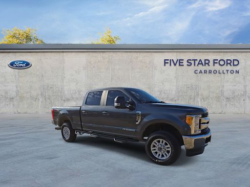 Used 2017 Ford F250 XL w/ STX Appearance Package image 2