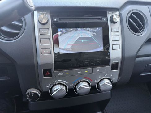 Used 2015 Toyota Tundra SR AWD/4WD image 16