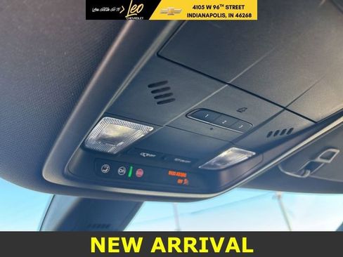 Used 2023 Buick Enclave Premium image 38