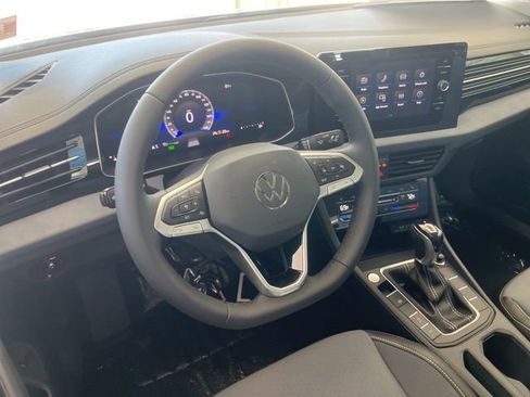 New 2026 Volkswagen Jetta SE FWD image 29