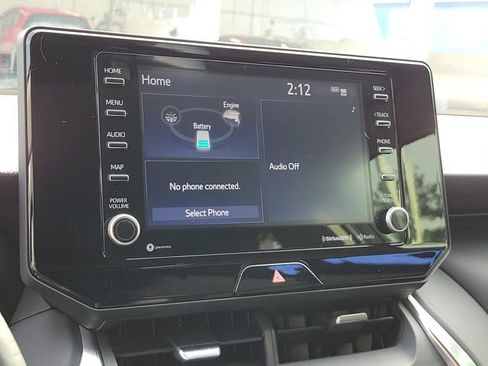 Used 2021 Toyota Venza LE image 28