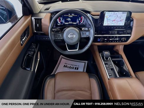 Certified 2025 Nissan Pathfinder Platinum w/ Cargo Package FWD image 24