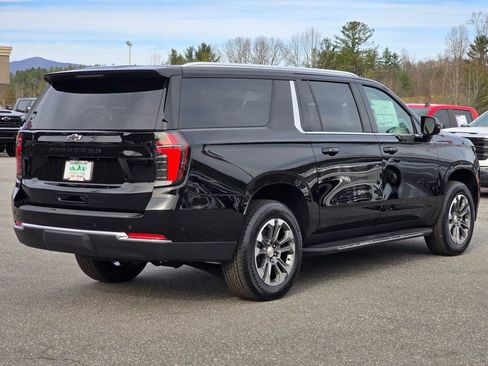 New 2026 Chevrolet Suburban LS image 20