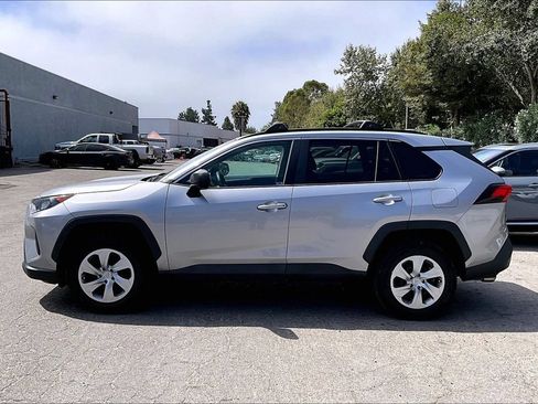 Used 2020 Toyota RAV4 LE w/ Carpet Mat Package FWD image 7