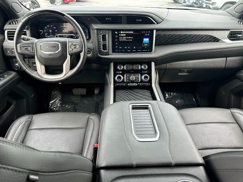 Used 2024 GMC Yukon Denali w/ Advanced Technology Package AWD/4WD image 15