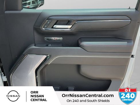 Used 2023 GMC Sierra 1500 AT4X AWD/4WD image 10