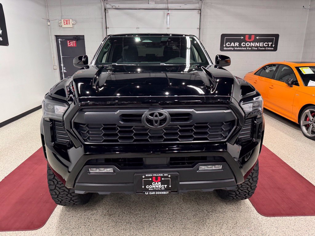 Used 2025 Toyota Tacoma TRD Off-Road AWD/4WD image 7