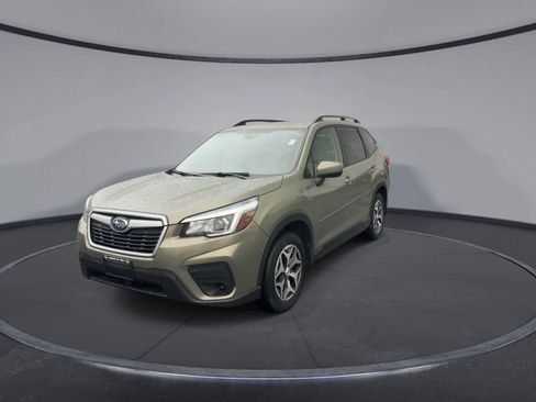 Used 2020 Subaru Forester Premium image 4