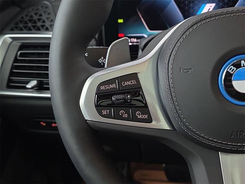 New 2026 BMW X5 xDrive50e w/ Executive Package image 17