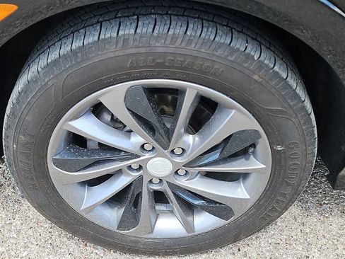Used 2020 Buick Encore GX Select w/ Sport Touring Package FWD image 12