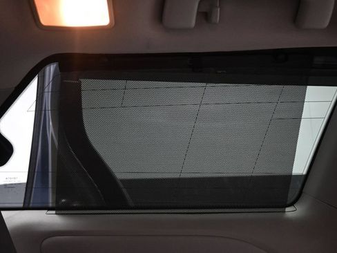 Used 2016 Toyota Sienna XLE FWD image 39
