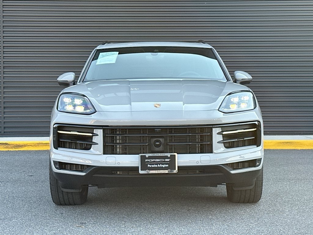 Certified 2025 Porsche Cayenne AWD/4WD image 6