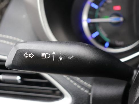 Used 2023 Chrysler Pacifica Touring-L FWD image 22