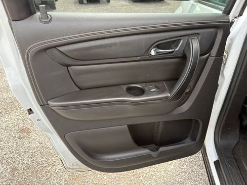 Used 2016 GMC Acadia SLE AWD/4WD image 10