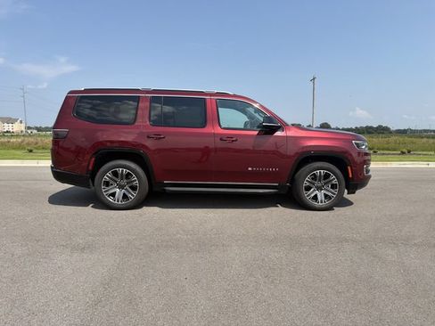 Used 2024 Jeep Wagoneer Series II AWD/4WD image 6