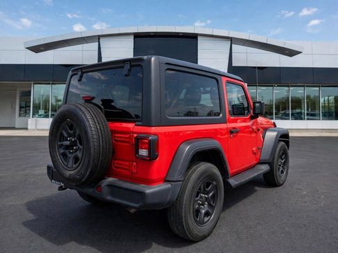 Used 2022 Jeep Wrangler Sport AWD/4WD image 6