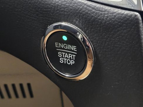 Used 2022 Ford Edge Titanium image 29