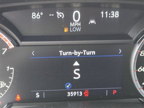 Used 2022 Cadillac CT4 V image 10