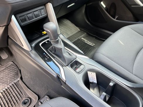 Used 2023 Toyota Corolla Cross LE w/ Moonroof Package image 20