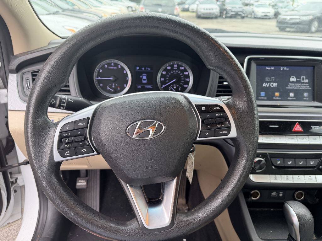 Used 2019 Hyundai Sonata SE FWD image 10