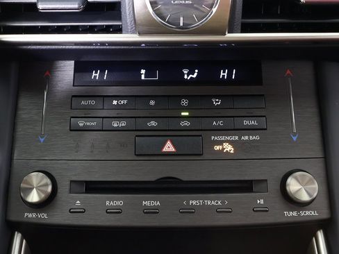 Used 2019 Lexus IS 300 F Sport image 52