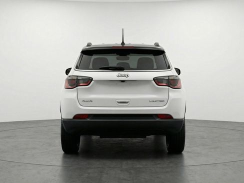 Used 2025 Jeep Compass Limited image 7