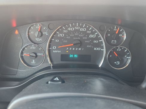 New 2025 Chevrolet Express 2500 image 7