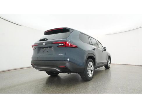 New 2026 Toyota Grand Highlander Limited image 24