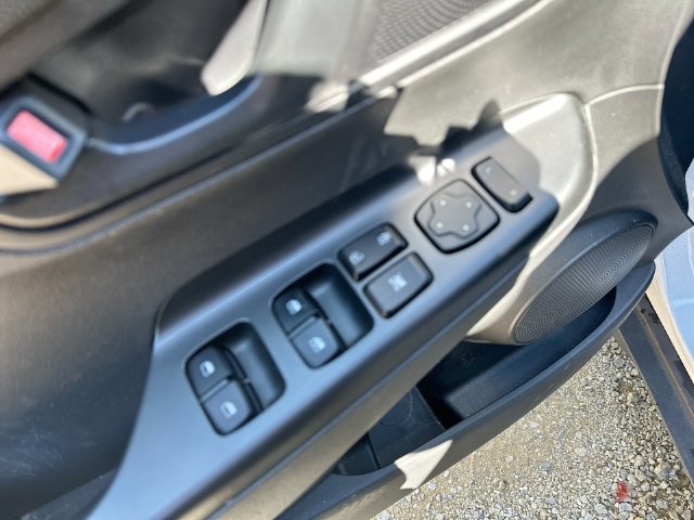 Used 2023 Hyundai Kona SEL FWD image 34