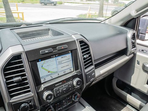 Used 2017 Ford F150 XLT w/ Equipment Group 302A Luxury RWD image 28
