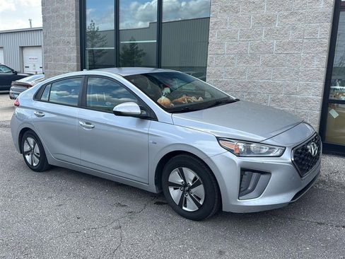 Used 2020 Hyundai Ioniq Blue image 2