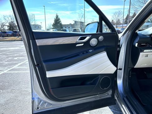 Used 2023 Genesis GV80 3.5T image 9