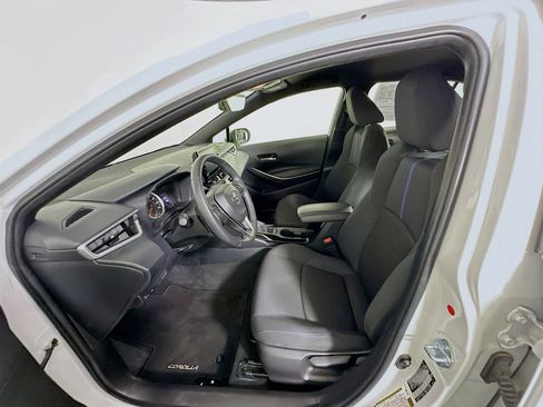 Used 2022 Toyota Corolla SE image 13